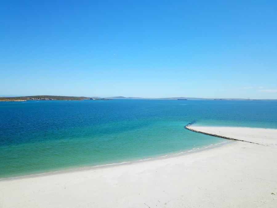 4 Bedroom Property for Sale in Middedorp Western Cape